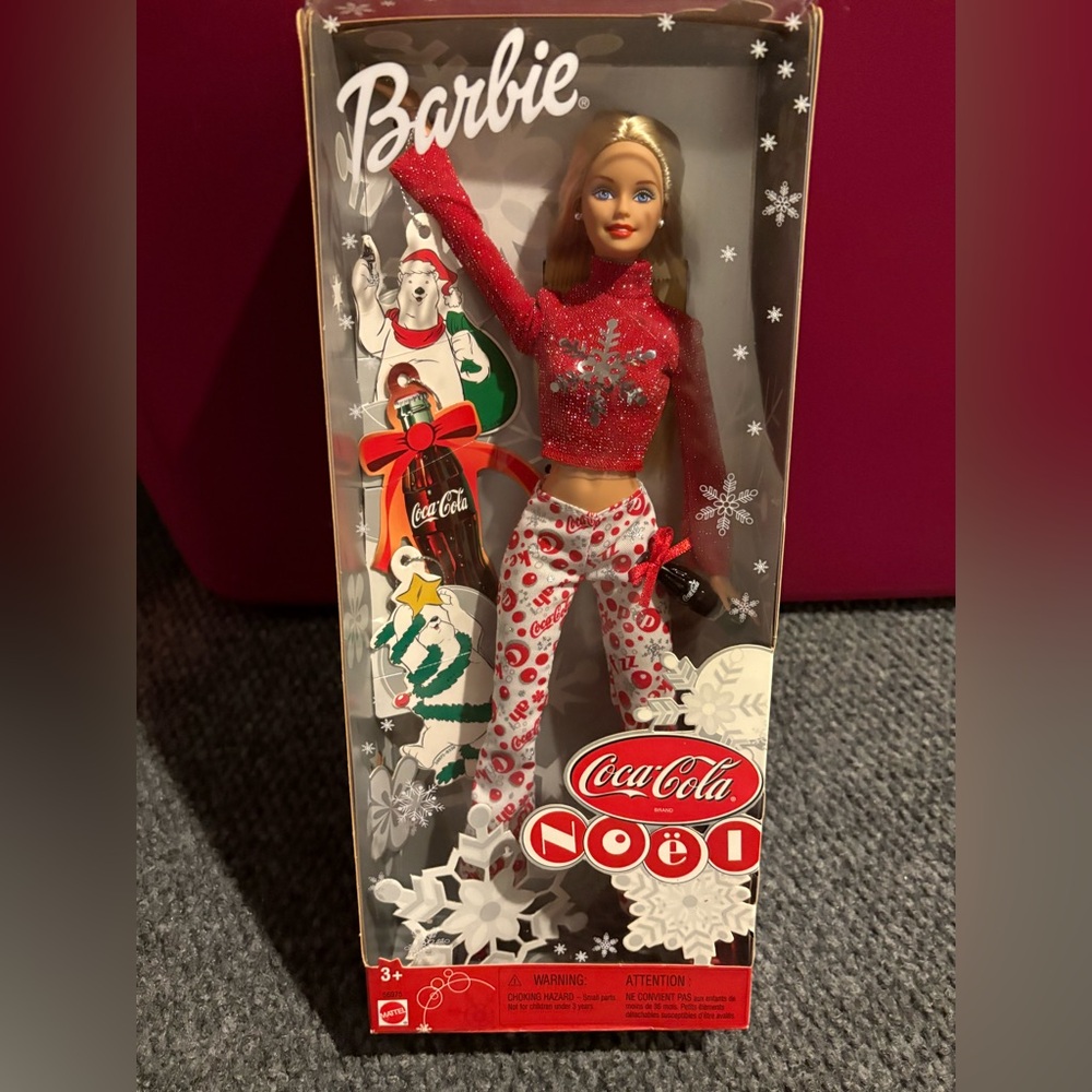 Canada Coca Cola Noel Barbie #5663 NIB Mattel Christmas